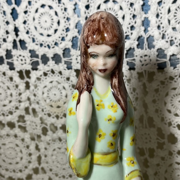 Porcelain figurine “ girl with a sunhat” - Picture 2 of 9